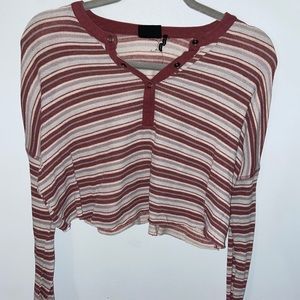 Long sleeve striped cropped shirt